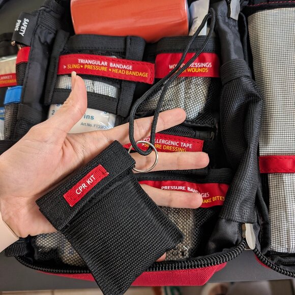 NWT Best First Aid Kits - Large Bag (250 Pieces Set) Comprehensive - Picture 11 of 16